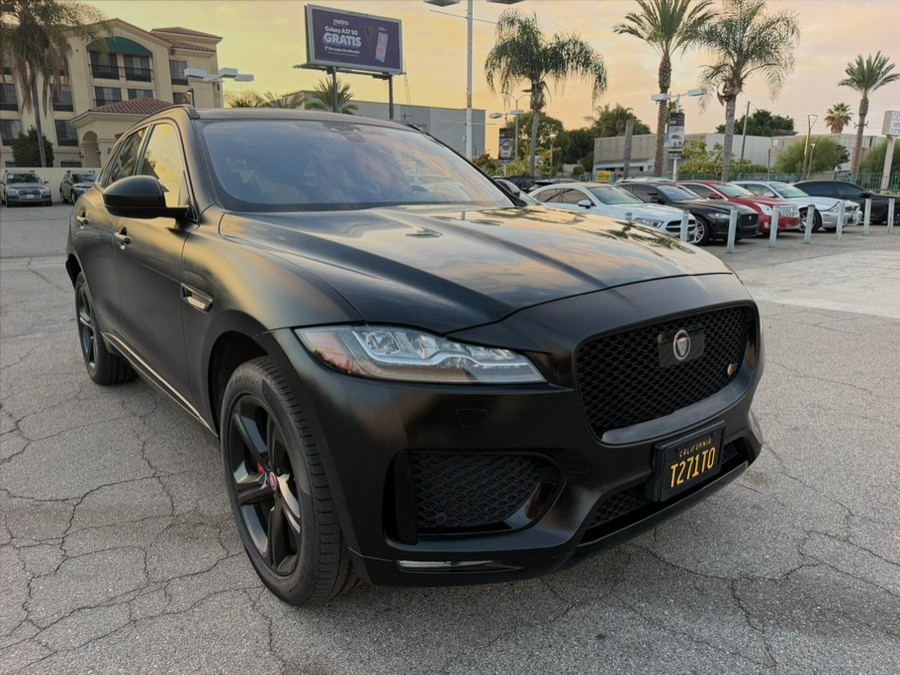 Used 2020 Jaguar F-PACE in Hawaiian Gardens, California | Luxe Motors. Hawaiian Gardens, California