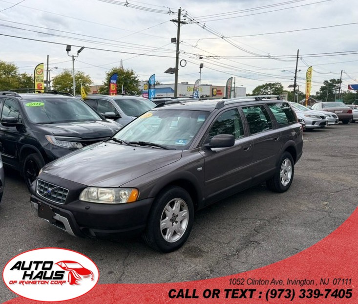 Used Volvo XC70 2.5L Turbo AWD w/Sunroof 2005 | Auto Haus of Irvington Corp. Irvington , New Jersey
