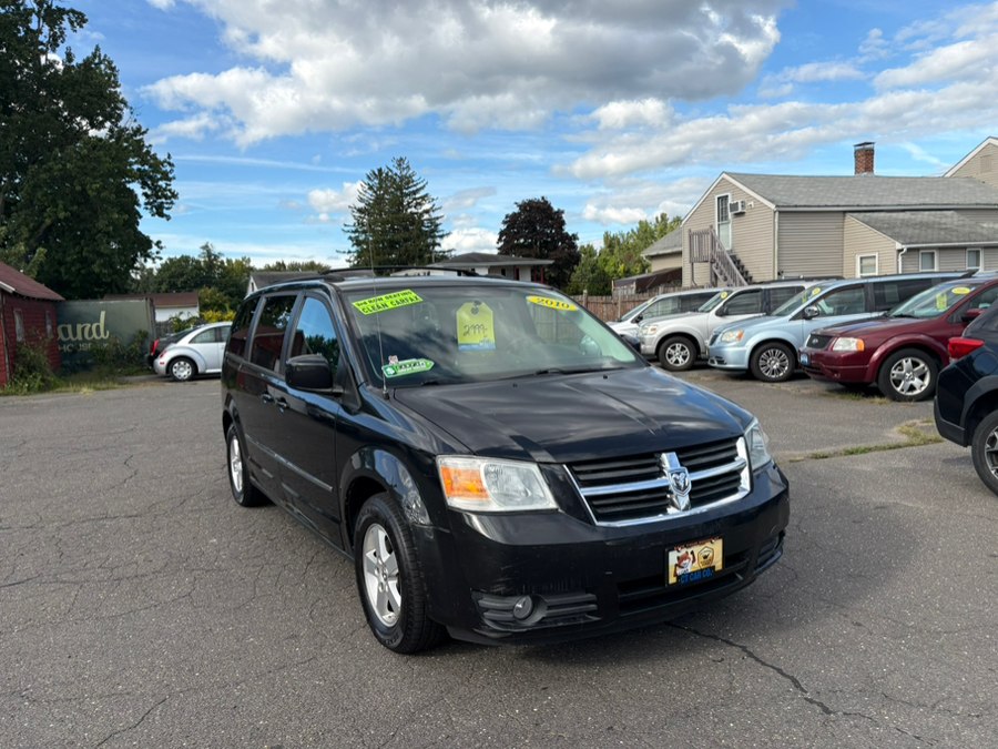 2010 Dodge Grand Caravan 4dr Wgn SXT, available for sale in East Windsor, Connecticut | CT Car Co LLC. East Windsor, Connecticut
