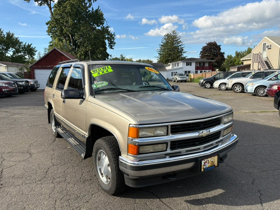 1999 Chevrolet Tahoe 4dr 4WD, available for sale in East Windsor, Connecticut | CT Car Co LLC. East Windsor, Connecticut