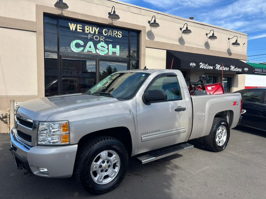 2009 Chevrolet Silverado 1500 4WD Reg Cab 119.0" LT, available for sale in New haven, Connecticut | Wilson Maturo Motors. New haven, Connecticut