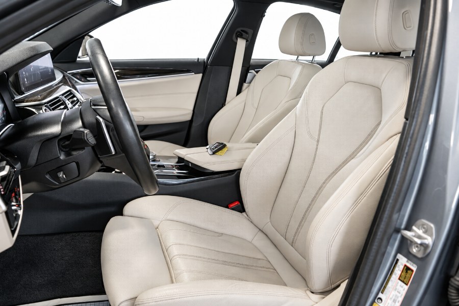 2023 BMW 5 Series 540i - Photo 12