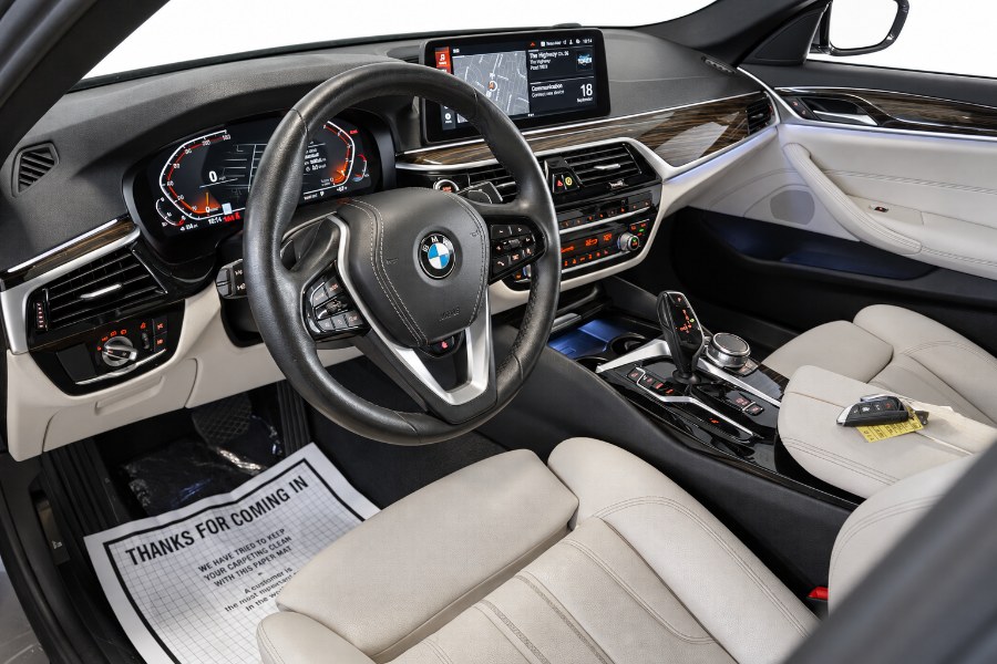 2023 BMW 5 Series 540i - Photo 11