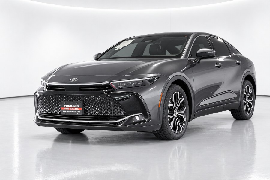 2023 Toyota Crown Limited - Photo 1