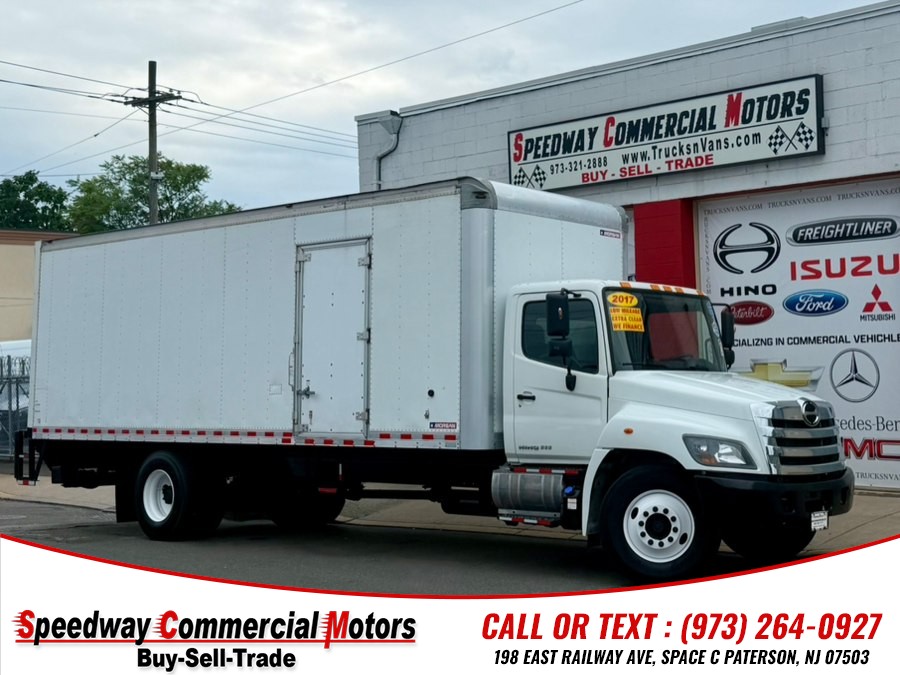 2017 HINO 268A 26 FT MORGAN BOX   WALTCO LIFTGATE NON CDL, available for sale in Paterson, New Jersey | Speedway Commercial Motors LLC. Paterson, New Jersey