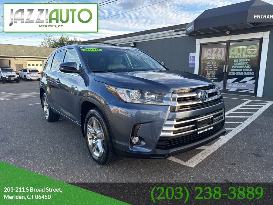 Used 2019 Toyota Highlander in Meriden, Connecticut | Jazzi Auto Sales LLC. Meriden, Connecticut