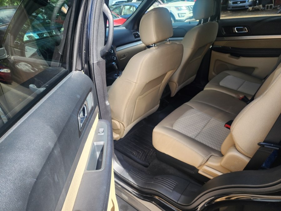 2017 Ford Explorer Base - Photo 6