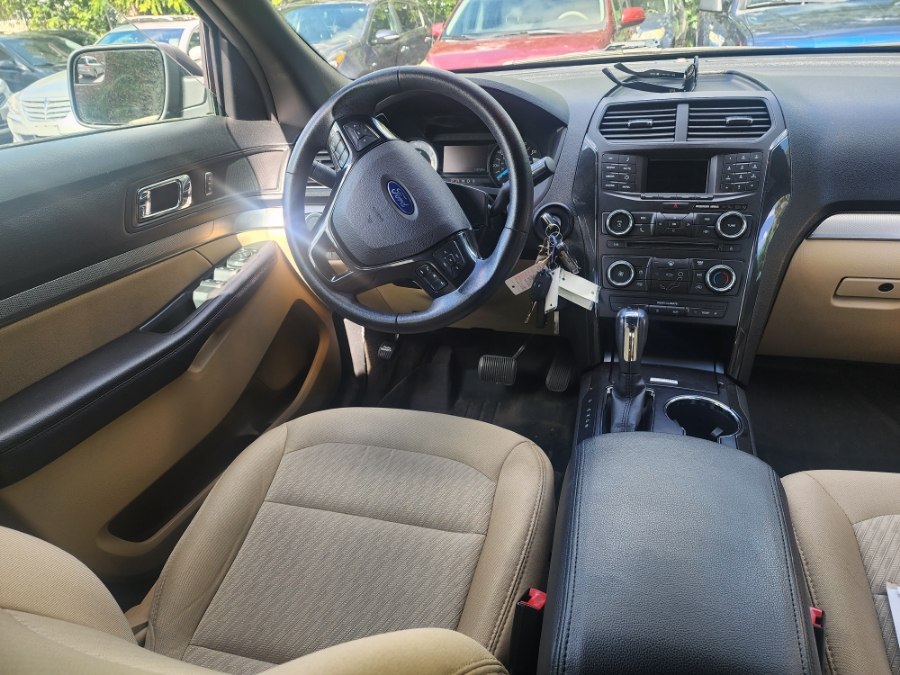 2017 Ford Explorer Base - Photo 9