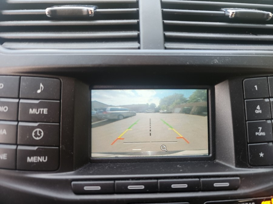 2017 Ford Explorer Base - Photo 10