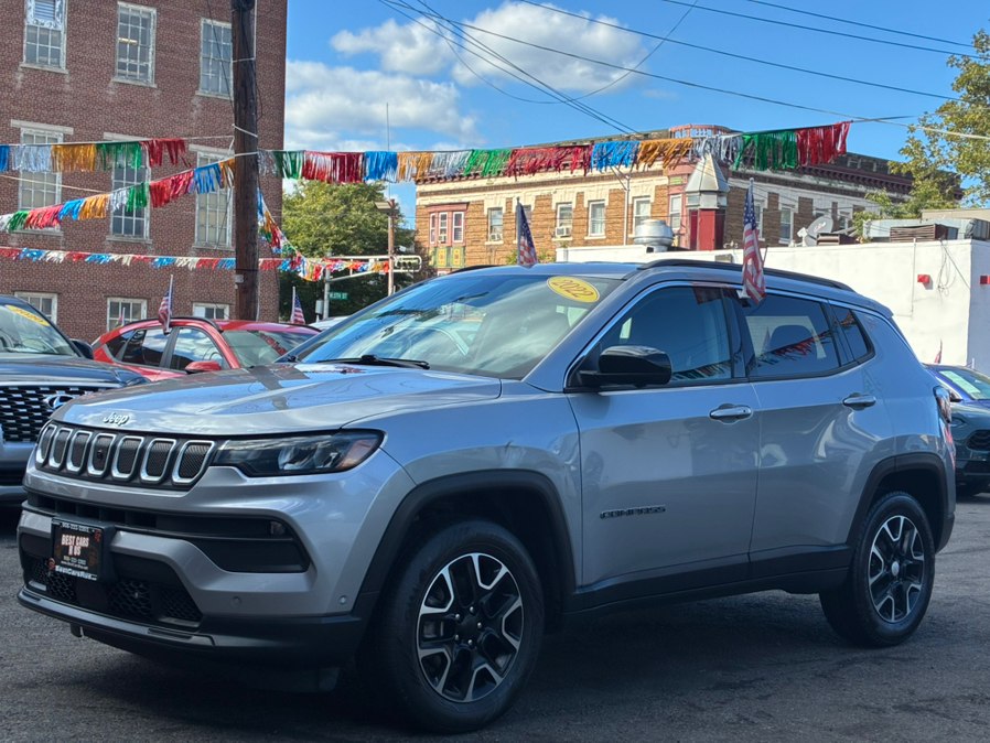 2022 Jeep Compass Latitude 4x4, available for sale in Plainfield, New Jersey | Best Cars R Us LLC. Plainfield, New Jersey