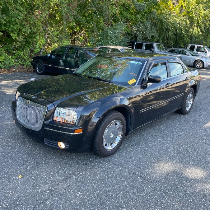 2005 Chrysler 300 4dr Sdn 300 Touring *Ltd Avail*, available for sale in Naugatuck, Connecticut | Riverside Motorcars, LLC. Naugatuck, Connecticut
