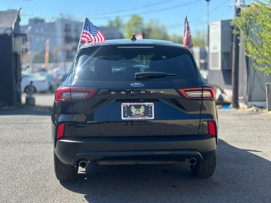 2025 Ford Escape ST-Line - Photo 4