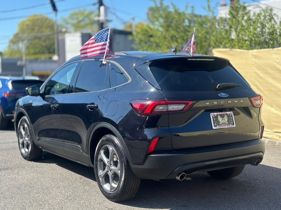 2025 Ford Escape ST-Line - Photo 3