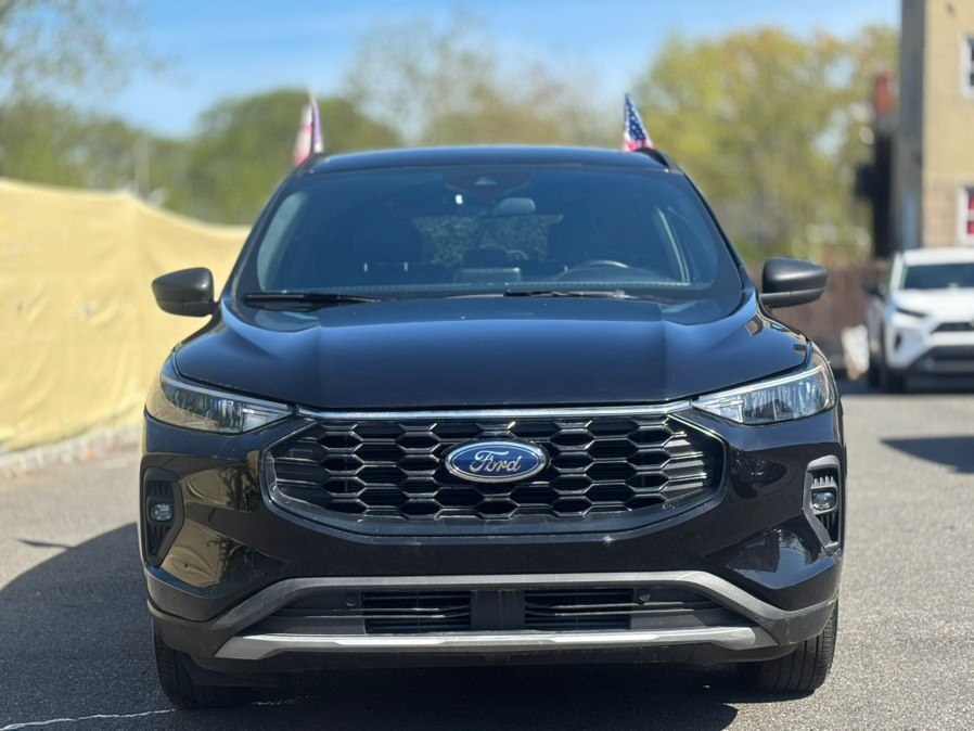 2025 Ford Escape ST-Line - Photo 1