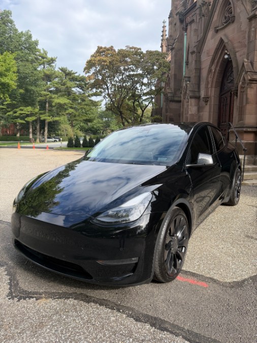 Tesla Model Y Performance AWD - Image 3