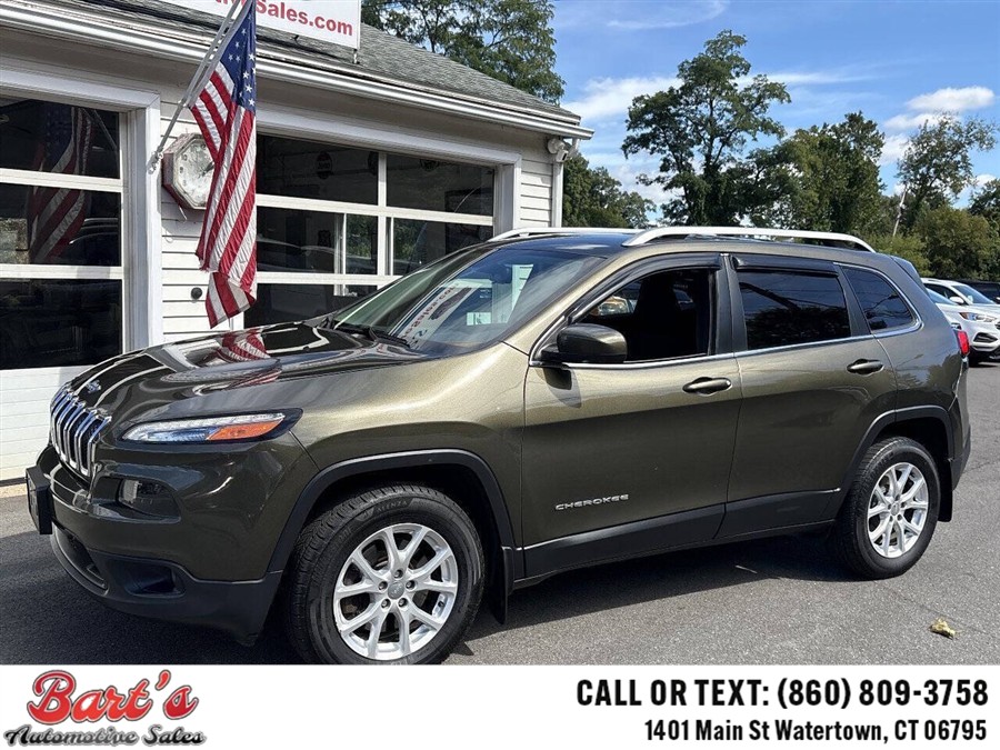 2016 Jeep Cherokee Latitude 4x4 4dr SUV, available for sale in Watertown, Connecticut | Barts Automotive Sales LLC. Watertown, Connecticut