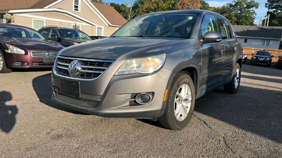 2011 Volkswagen Tiguan 4WD 4dr S 4Motion, available for sale in West haven, Connecticut | 21motor. West haven, Connecticut