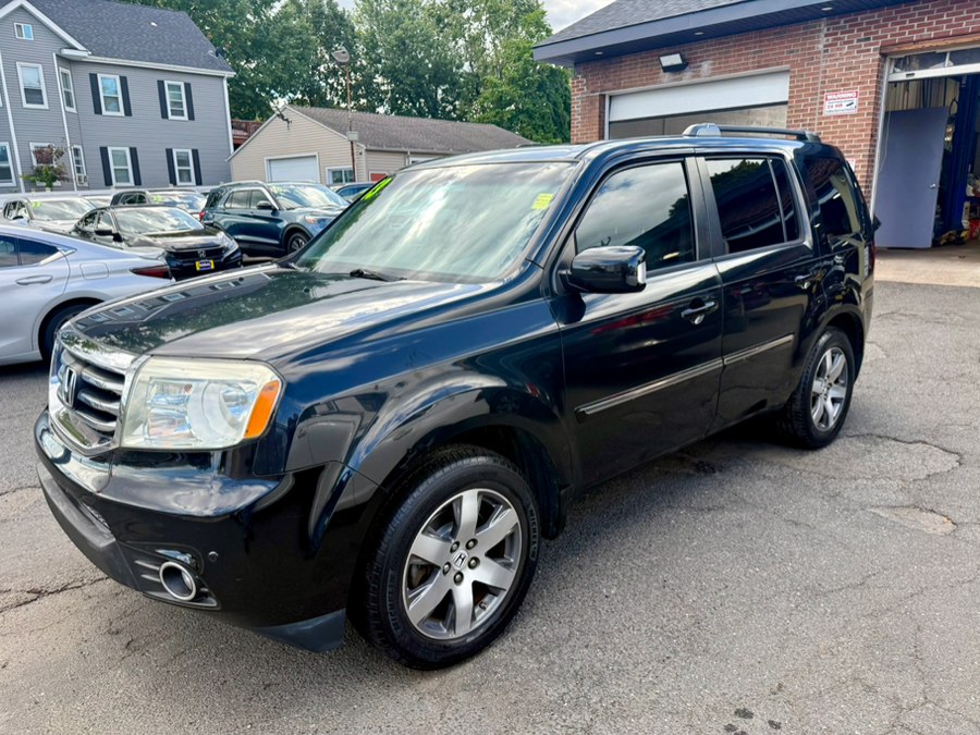 2013 Honda Pilot 4WD 4dr Touring w/RES & Navi, available for sale in Hartford, Connecticut | VEB Auto Sales. Hartford, Connecticut