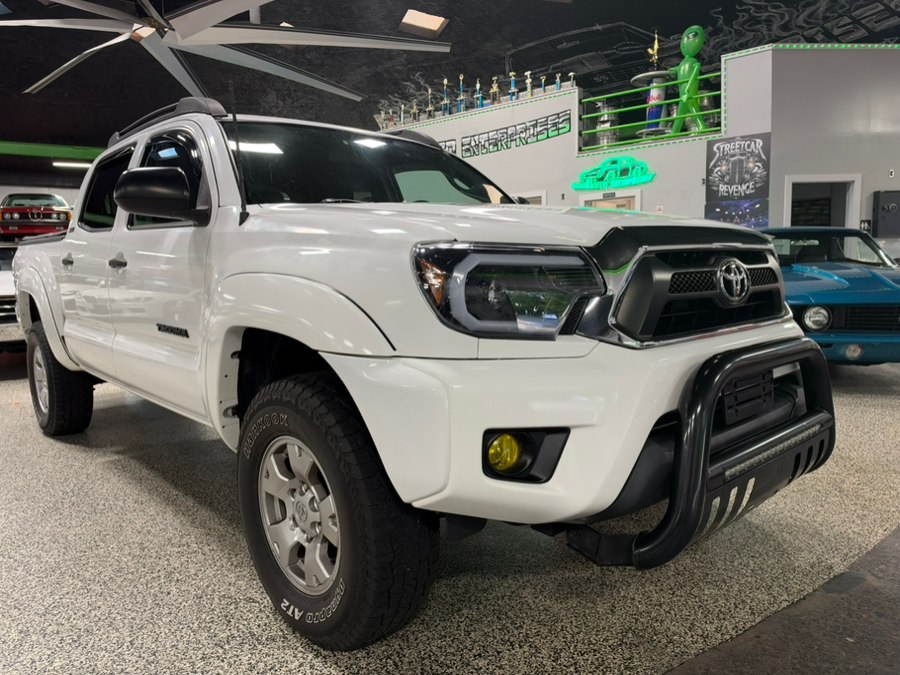 Used 2015 Toyota Tacoma in Oxford, Connecticut | Buonauto Enterprises. Oxford, Connecticut