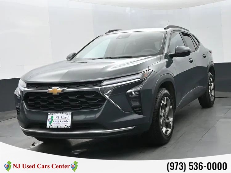 Used 2025 Chevrolet Trax in Irvington, New Jersey | NJ Used Cars Center. Irvington, New Jersey
