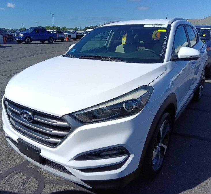 2017 Hyundai Tucson Limited AWD, available for sale in Meriden, Connecticut | T E A M Auto Center. Meriden, Connecticut