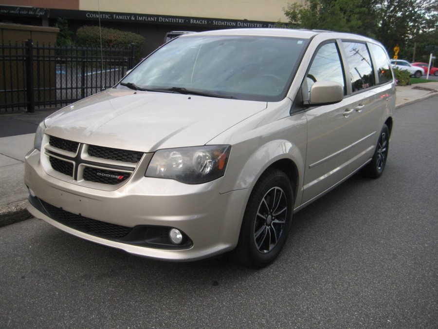 2015 Dodge Grand Caravan R/T 4dr Mini Van, available for sale in Massapequa, New York | Rite Choice Auto Inc.. Massapequa, New York
