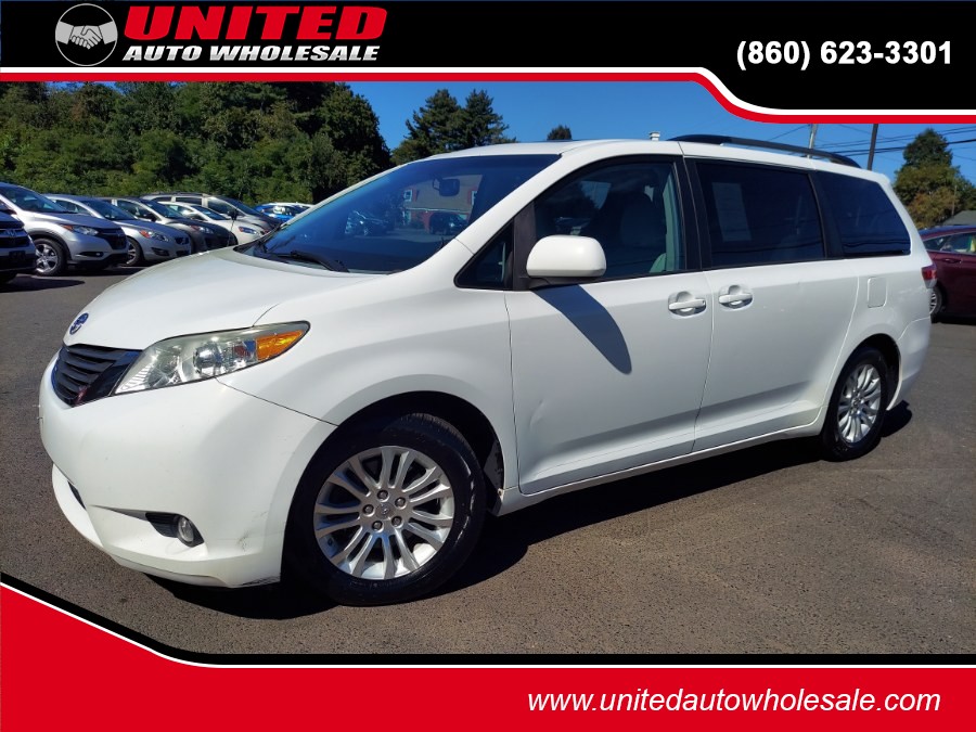 Used 2014 Toyota Sienna in East Windsor, Connecticut | United Auto Sales of E Windsor, Inc. East Windsor, Connecticut