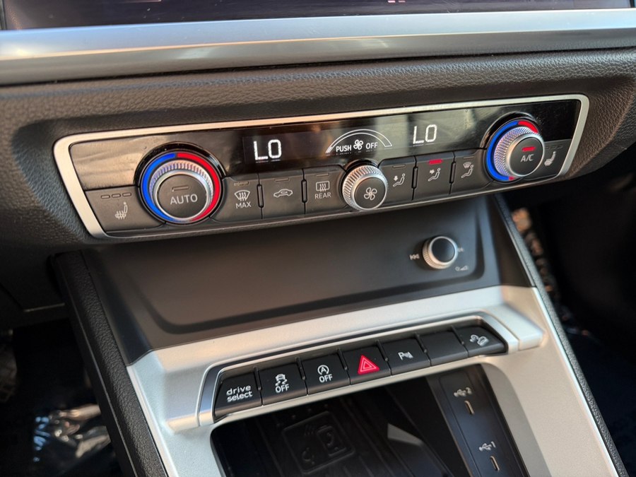 2022 Audi Q3 Premium Plus - Photo 22