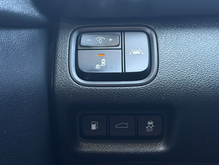 2020 Kia Optima LX - Photo 13
