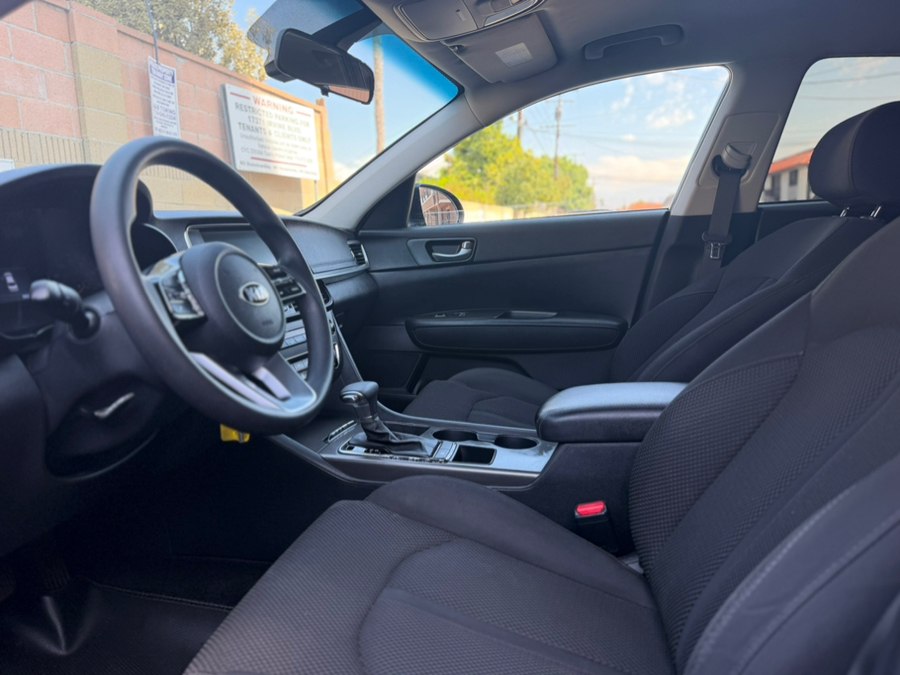 2020 Kia Optima LX - Photo 11