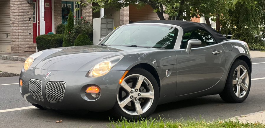 Used 2006 Pontiac Solstice in Irvington, New Jersey | General Auto Group. Irvington, New Jersey