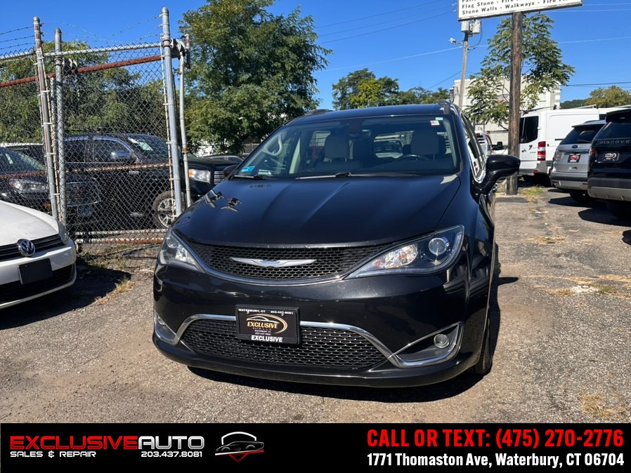 Used 2018 Chrysler Pacifica in Waterbury, Connecticut | Exclusive Auto. Waterbury, Connecticut