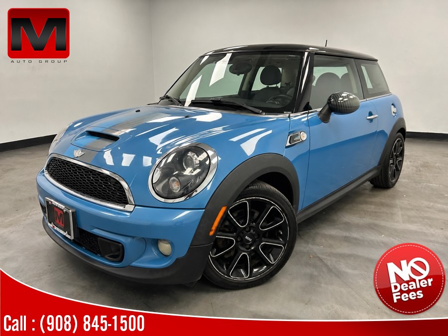 2013 MINI Cooper Hardtop 2dr Cpe S, available for sale in Elizabeth, New Jersey | M Auto Group. Elizabeth, New Jersey
