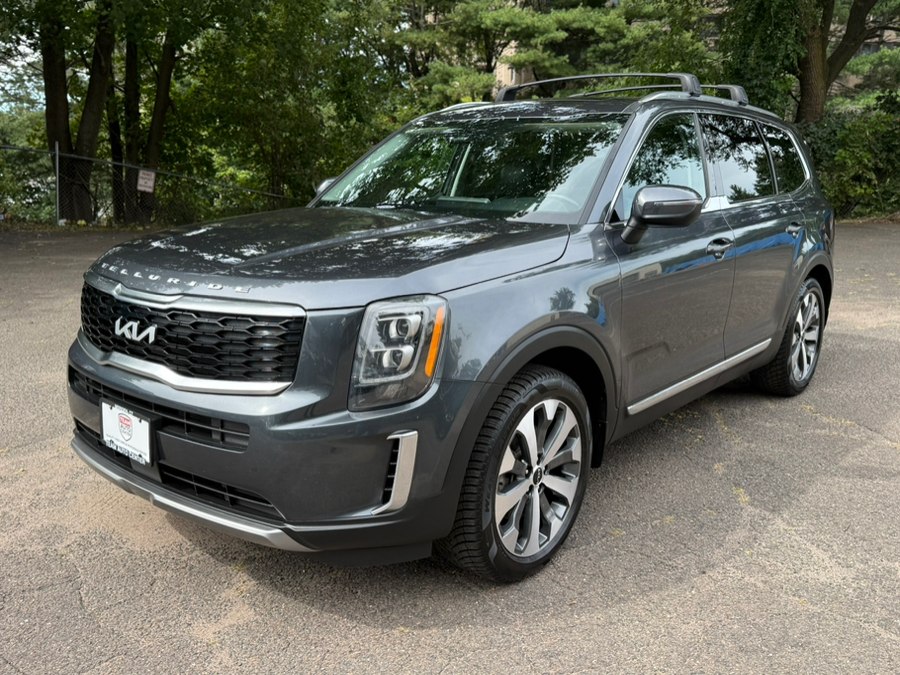 2022 Kia Telluride EX AWD, available for sale in Meriden, Connecticut | T E A M Auto Center. Meriden, Connecticut