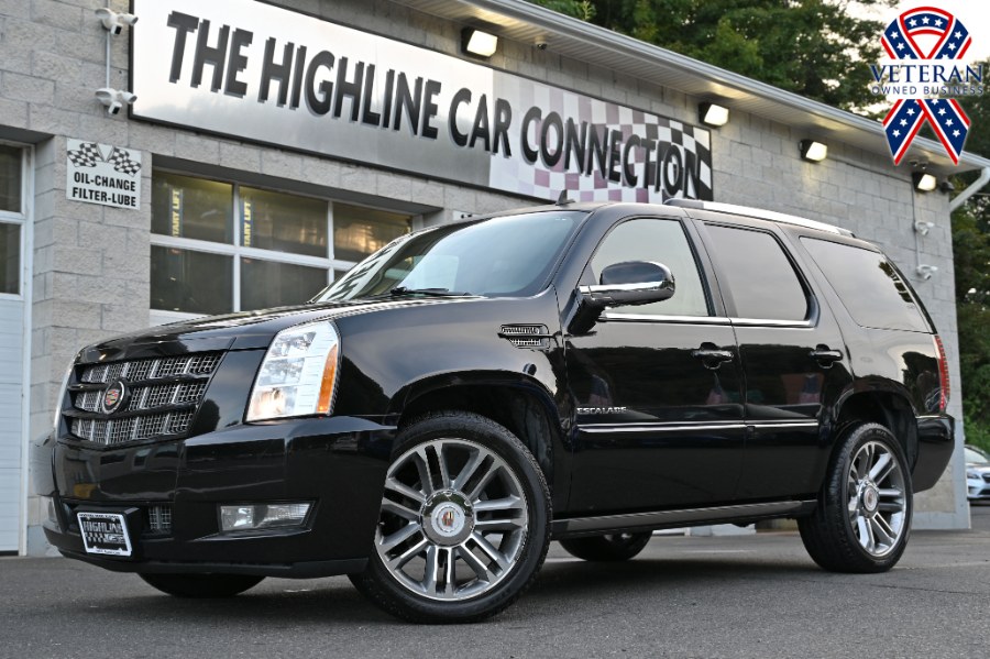Used 2014 Cadillac Escalade in Waterbury, Connecticut | Highline Car Connection. Waterbury, Connecticut