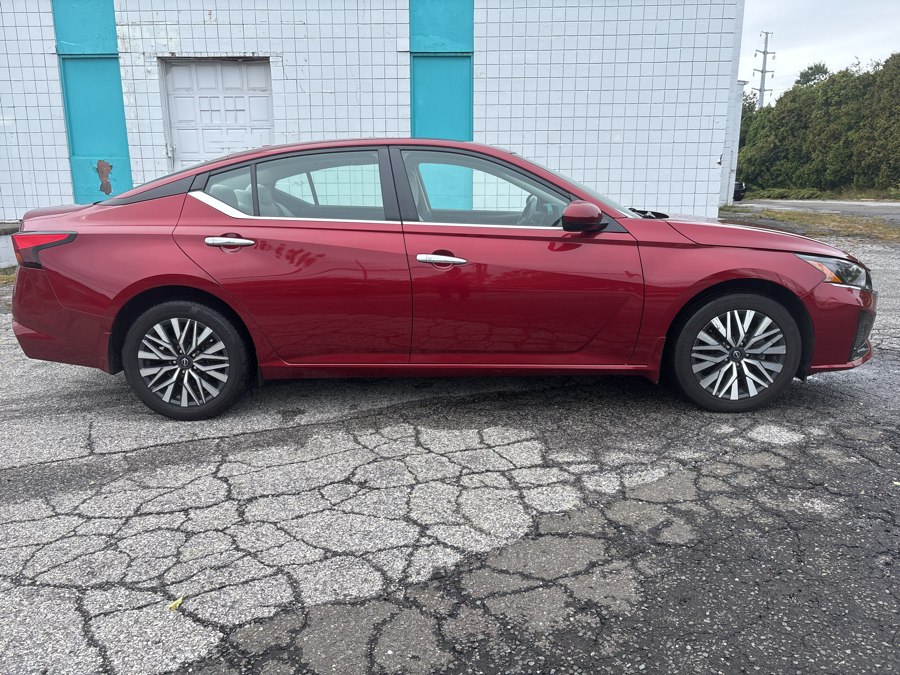 Used 2023 Nissan Altima in Milford, Connecticut | Dealertown Auto Wholesalers. Milford, Connecticut