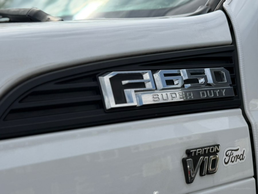 2017 Ford F-650 - Photo 48