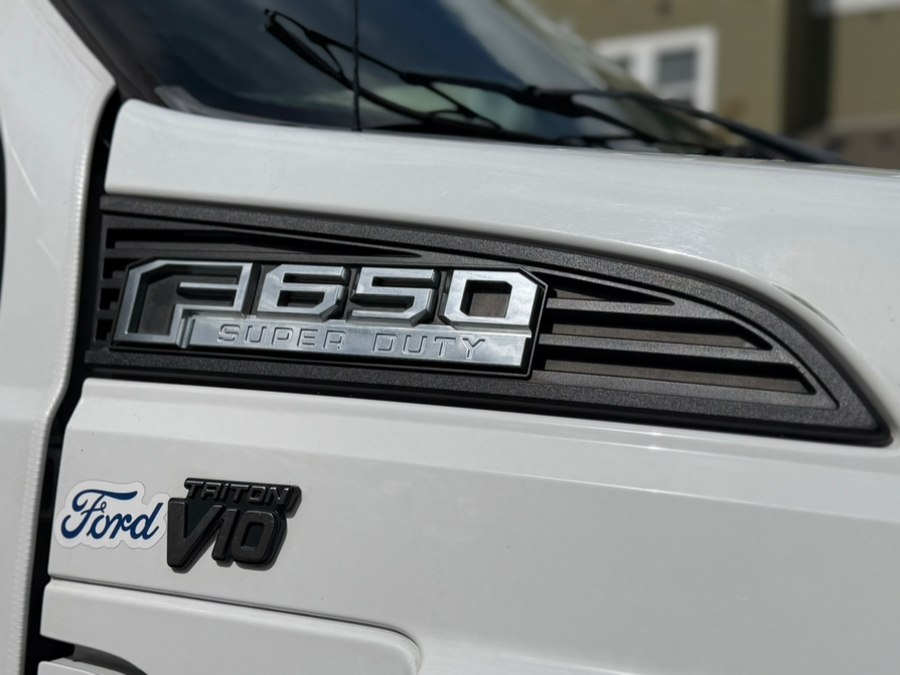 2017 Ford F-650 - Photo 33