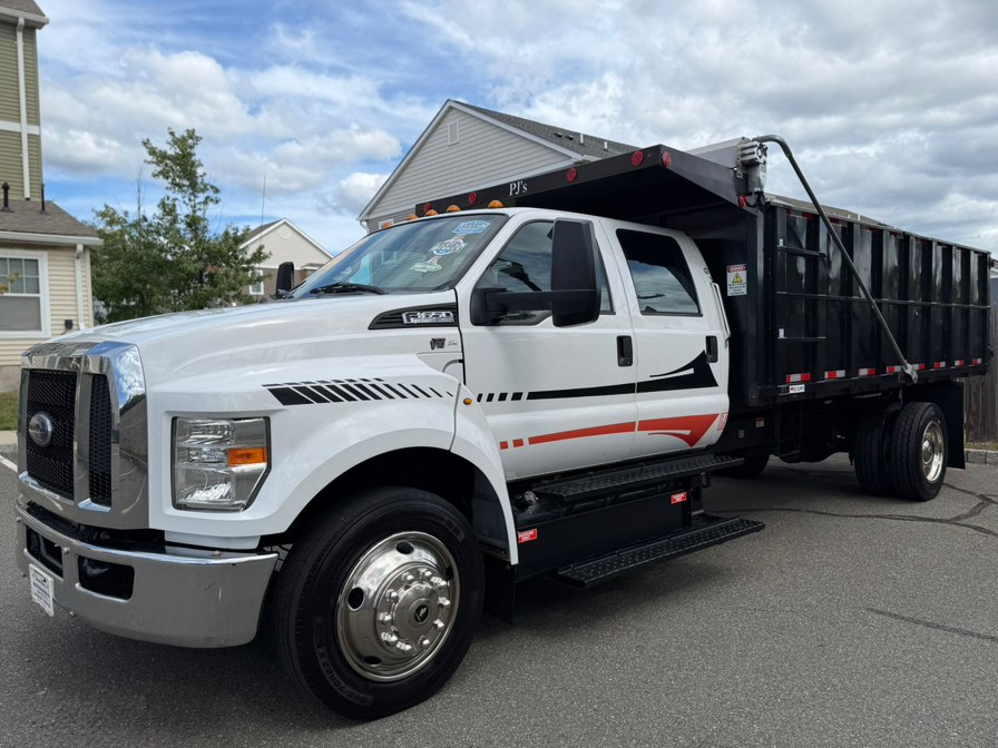 2017 Ford F-650 - Photo 9