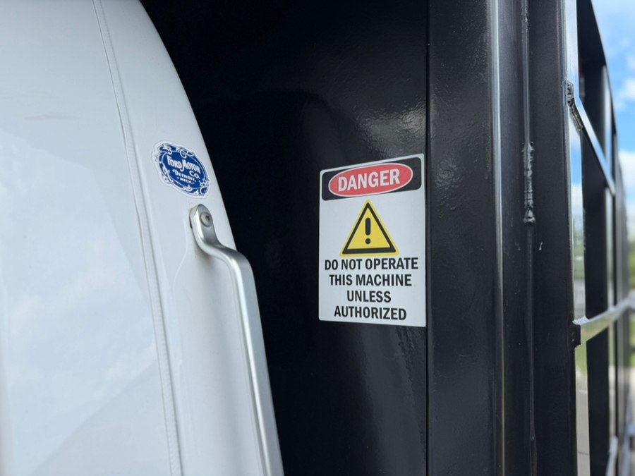 2017 Ford F-650 - Photo 72