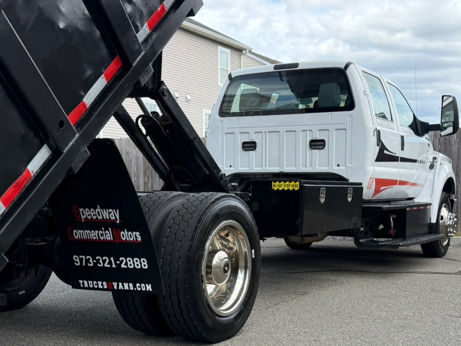 2017 Ford F-650 - Photo 14