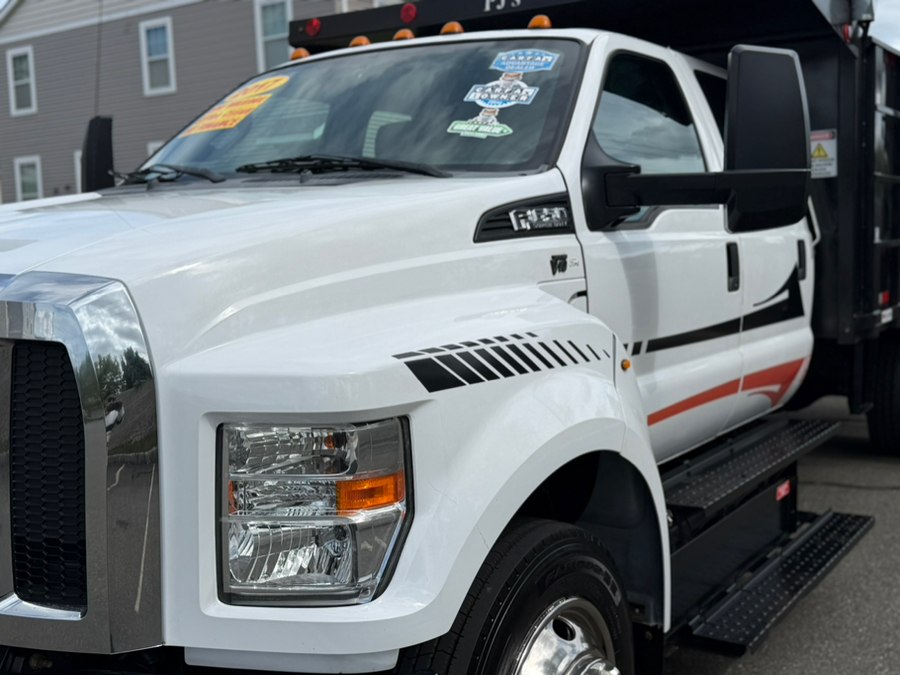 2017 Ford F-650 - Photo 10