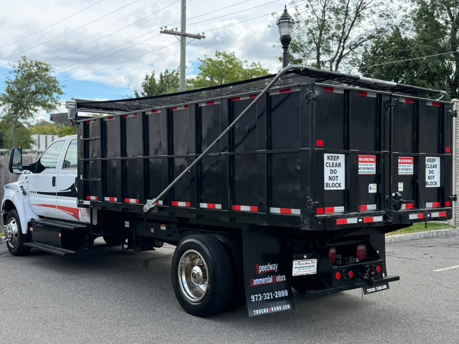 2017 Ford F-650 - Photo 7