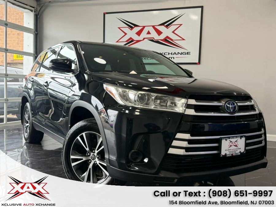 Used 2019 Toyota Highlander in Bloomfield, New Jersey | Xclusive Auto Xchange. Bloomfield, New Jersey