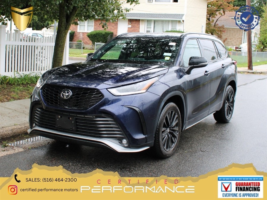 Used 2025 Toyota Highlander in Valley Stream, New York | Certified Performance Motors. Valley Stream, New York