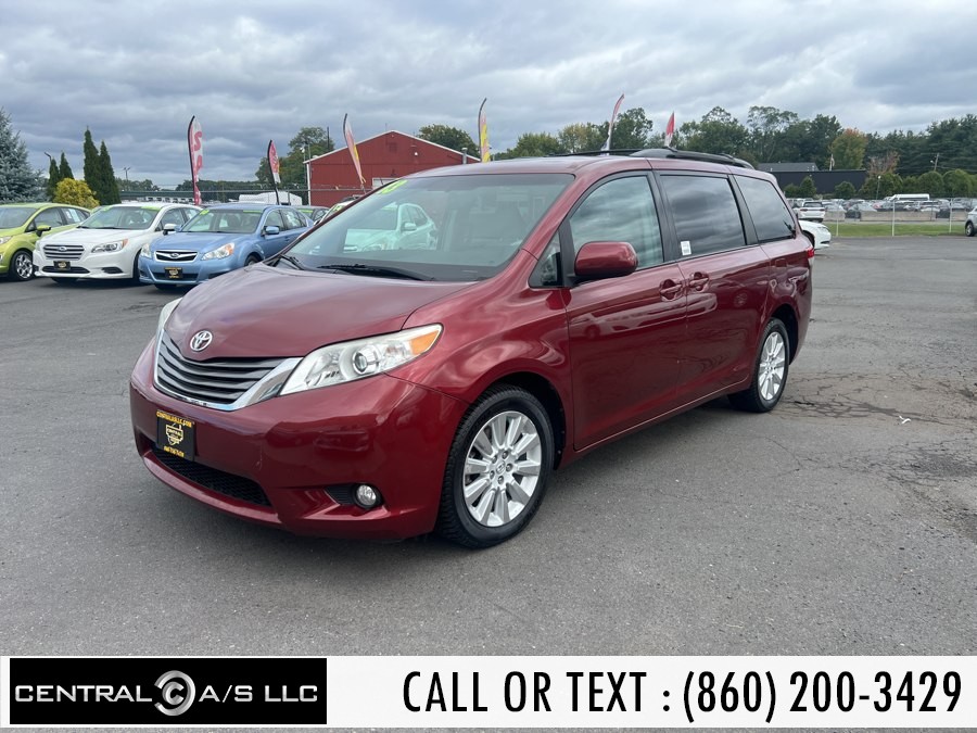 Used 2013 Toyota Sienna in East Windsor, Connecticut | Central A/S LLC. East Windsor, Connecticut