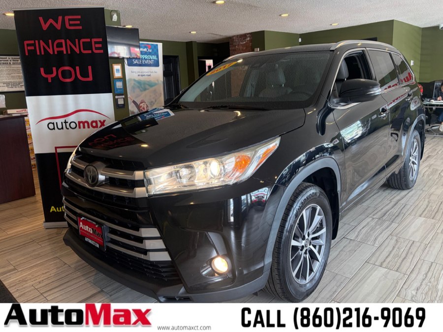 2017 Toyota Highlander XLE V6 AWD (Natl), available for sale in West Hartford, Connecticut | AutoMax. West Hartford, Connecticut