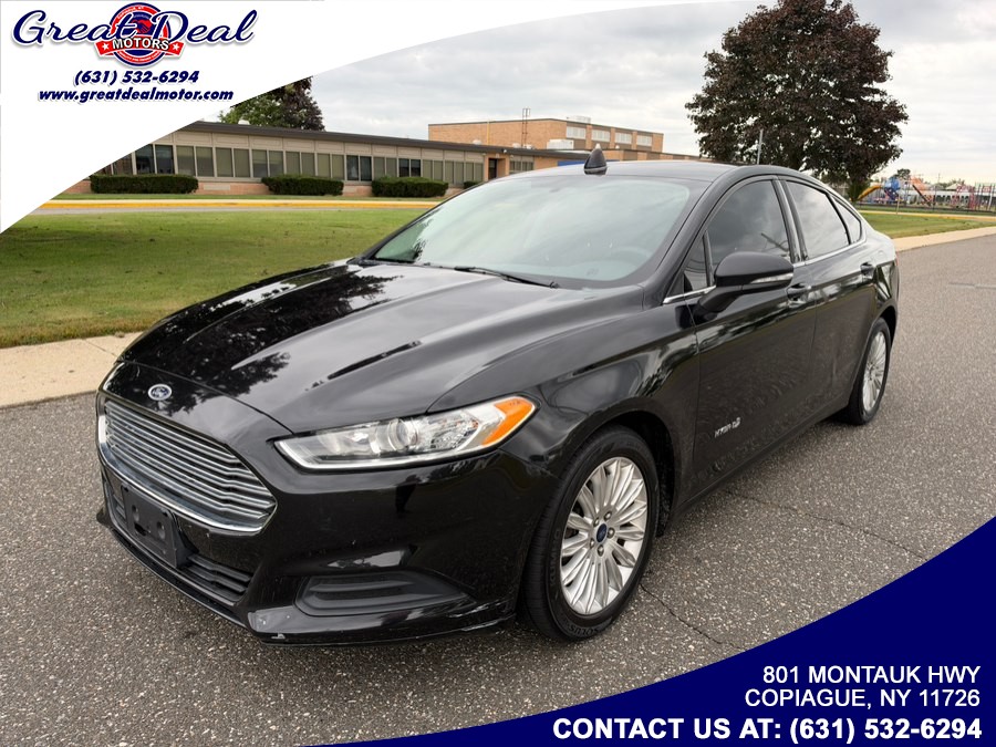 2013 Ford Fusion 4dr Sdn SE Hybrid FWD, available for sale in Copiague, New York | Great Deal Motors. Copiague, New York