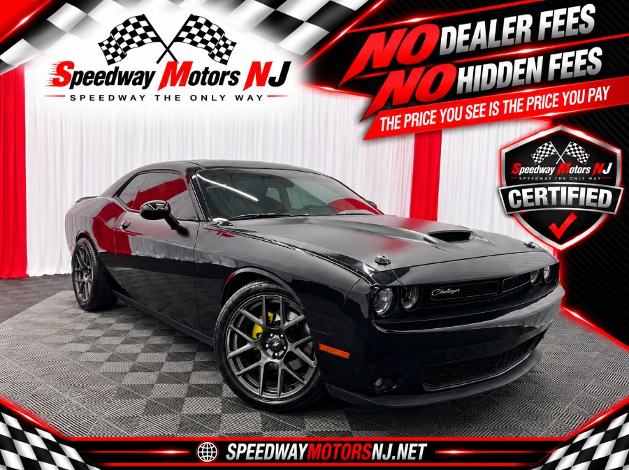Used 2018 Dodge Challenger in Paterson, New Jersey | Speedway Motors LLC. Paterson, New Jersey