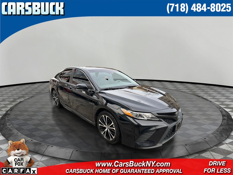 Used 2018 Toyota Camry in Brooklyn, New York | Carsbuck Inc.. Brooklyn, New York